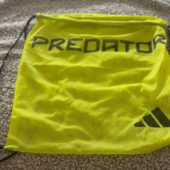 Adidas Predator ELITE fold over soccer cleats - Picture 7 of 11